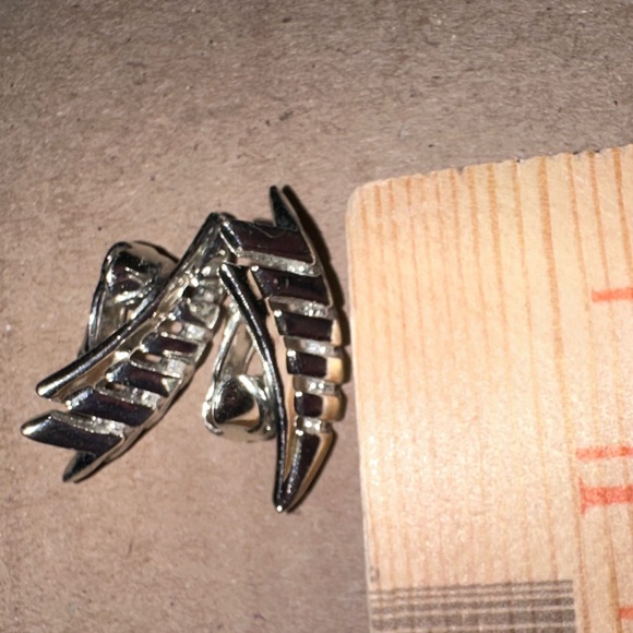 Coro Silver Tone Art Deco Arrow Clip-on Earrings Signed Vintage - Picture 6 of 7